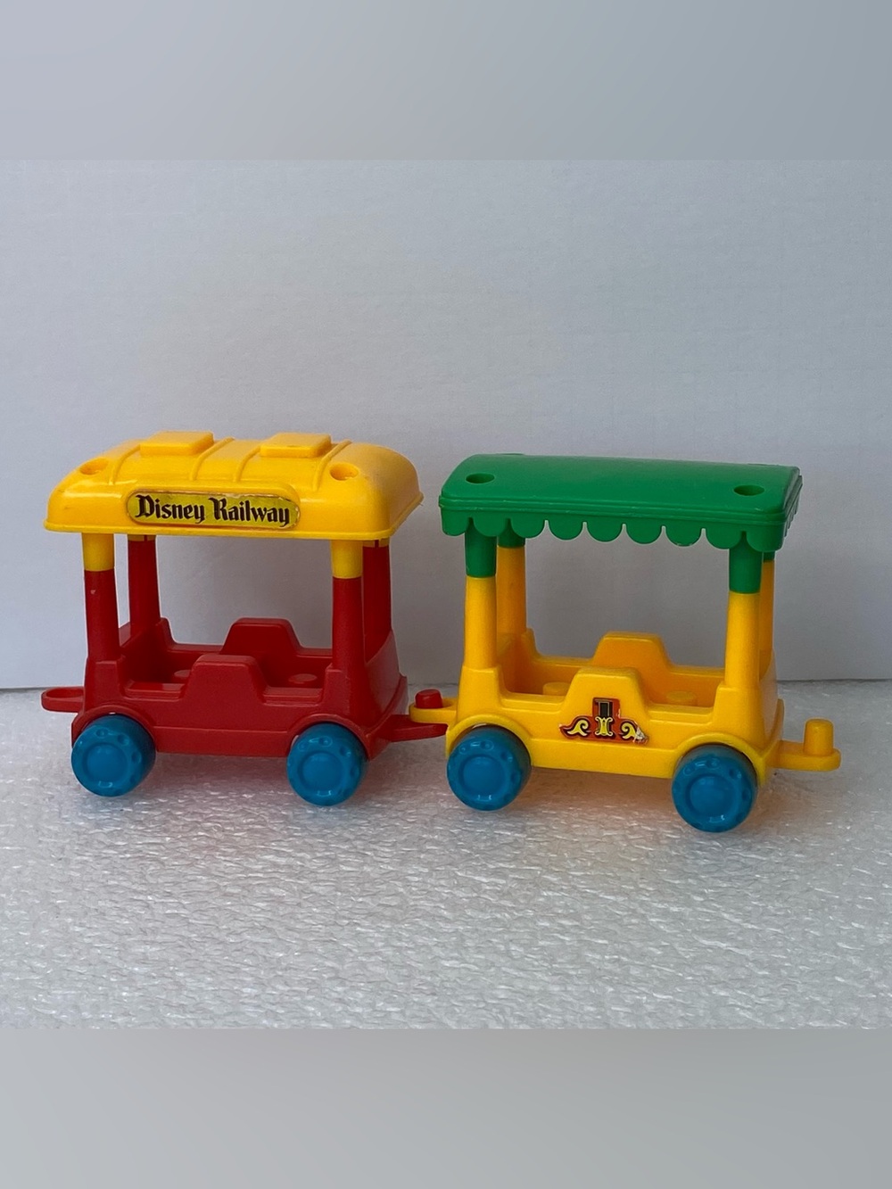 Vintage 1980s Lil Playmates Disney Railway Toy
Train 2 Linkable Cars